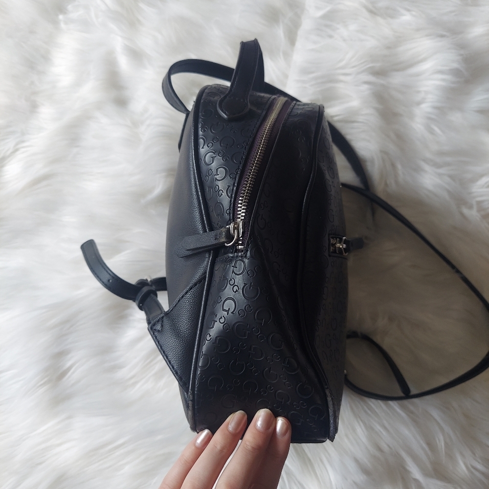 GUESS Black Backpack - Picture 3 of 14